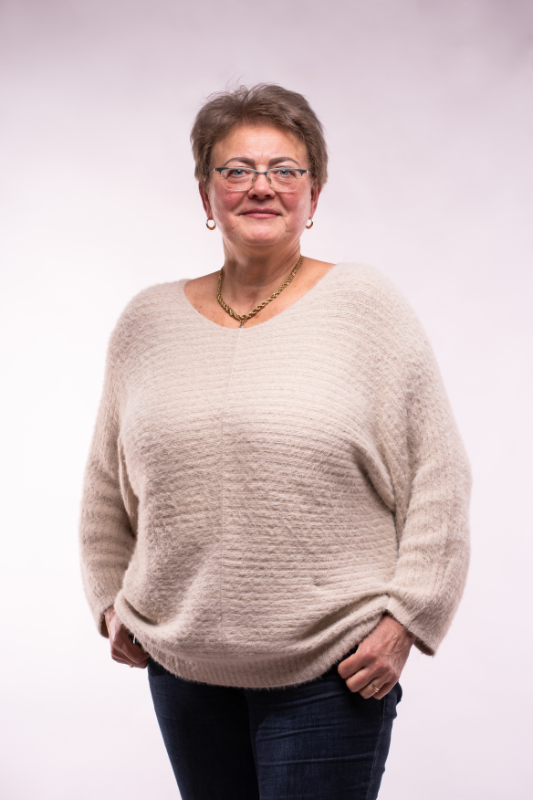 Elena Dinius